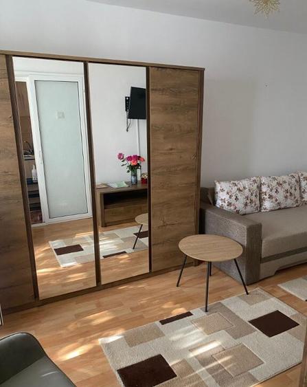 De inchiriat garsoniera Bariera Scoala 3 - 2