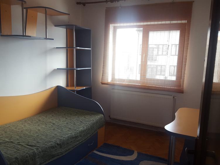 3 cam decomandat amenajat Centrala Clima 2 bai 2 balcoane Complet Mobilat  Utila - 7