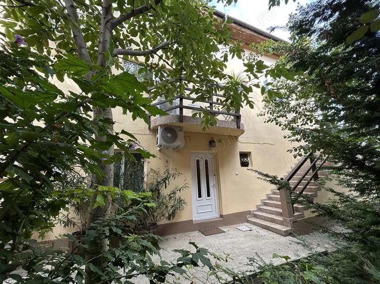 Vand imobil P+2E in Vama Veche central Afacere la cheie - 2