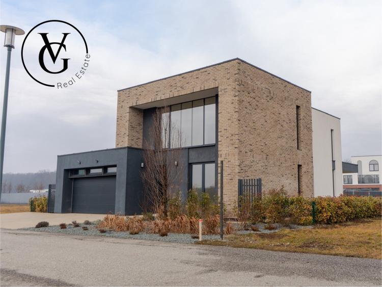 Casa situata in mijlocul naturii | Dumbrava Vlasiei - 14