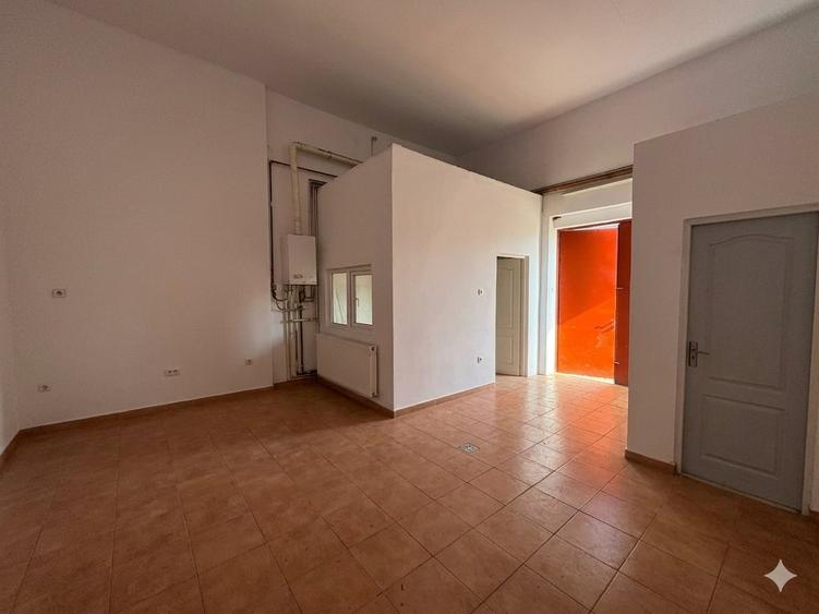 Spatiu comercial stradal cu vitrina, GH. DOJA - expunere excelenta! - 4