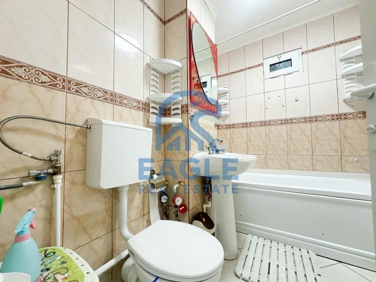 Cet - 4 Camere 2 Bai cu balcon etaj intermediar la cheie - 16