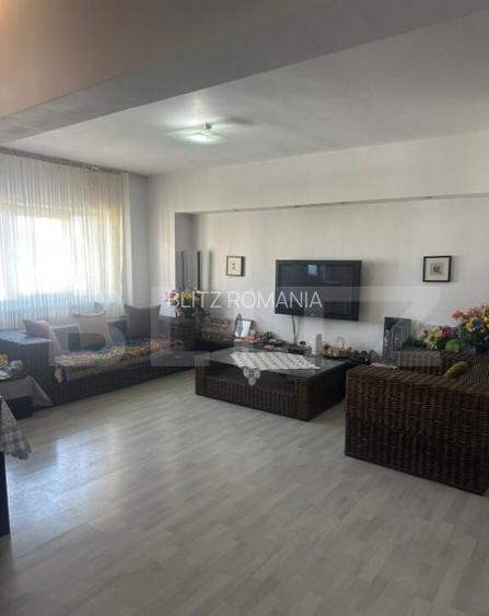Apartament 4 camere, 2 bai, balcon, 81 mp, zona excelenta M