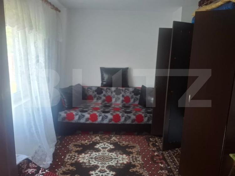 Casă individuală cu 3 camere cu Canalizare în Crângurile de Jos