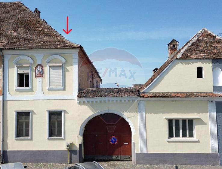 Casa cu istorie in inima Dumbraveniului 15 min. de... - 3