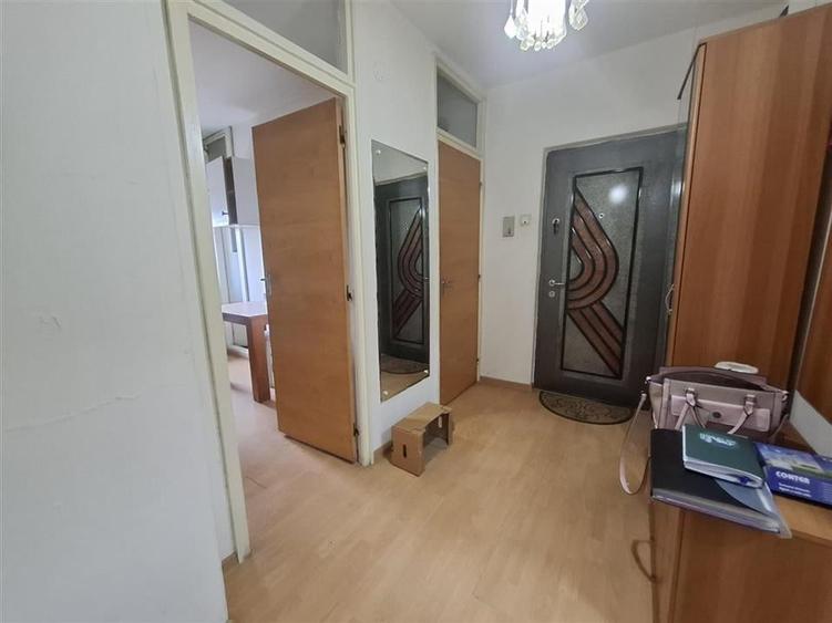 Apartament decomandat 3 camere 2 bai balcon zona Terezian - 11