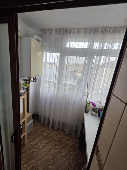 Apartament 3 camere zona Cina scoala 10 - 6