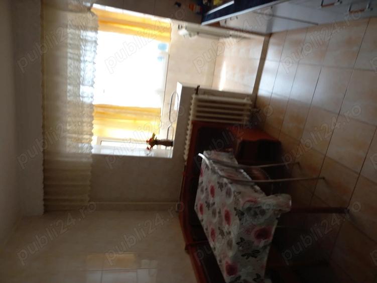 Inchiriez apartament cu doua camere decomandate, zona Nord. - 6