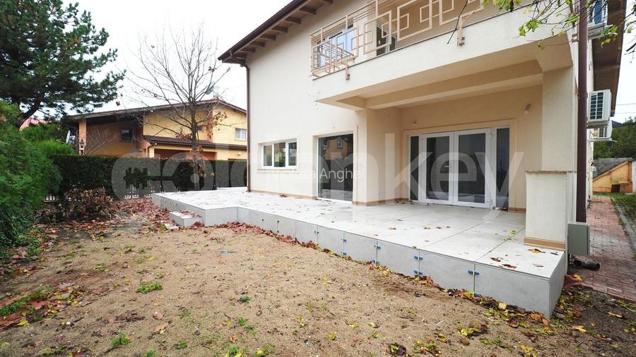 Vila spatioasa cu 6 camere si 500mp teren