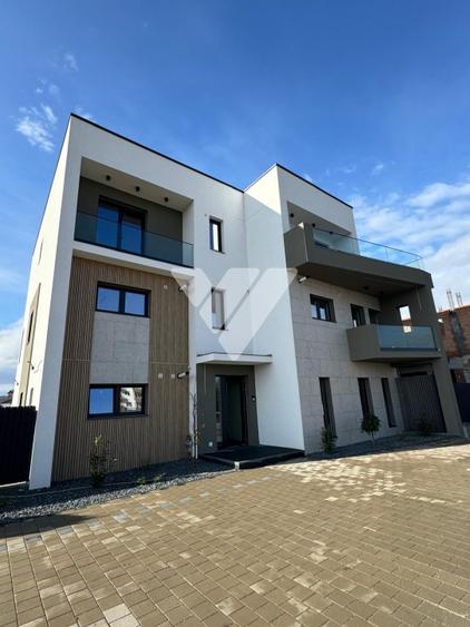 Apartament de lux 115 mp utili 4 camere 4 bai curte privata 200 mp - 2