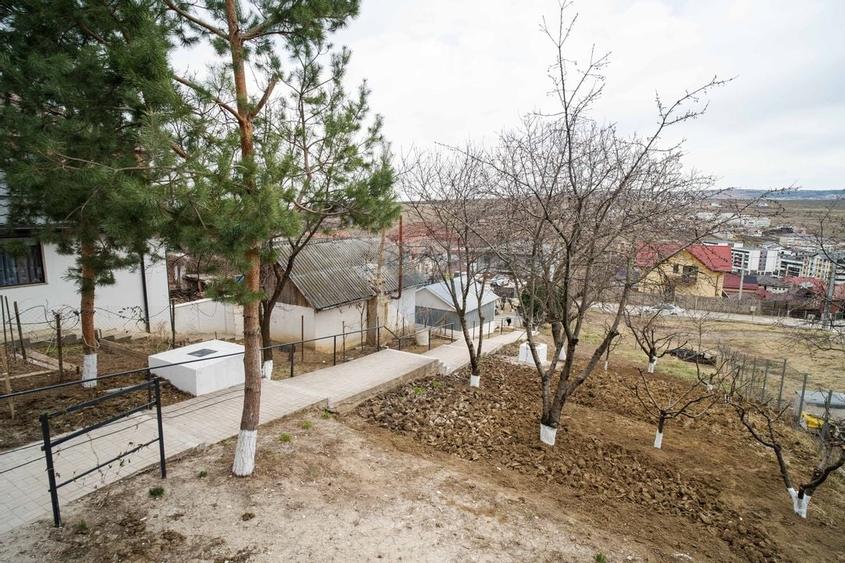 Vila de Vanzare cu 5 Camere, Teren 1000mp - Bucium, Iasi - Comision 0% - 10