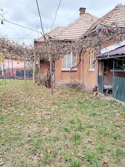 Casa de vanzare in comuna Hodac - 8