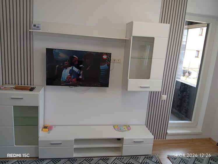 Inchiriez garsoniera . - 1