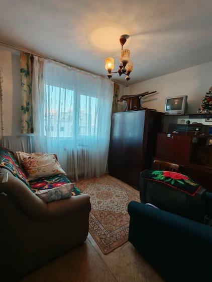 Apartament mobilat cu 2 camere, Cart. Manastur, 4-5 statii de Centru - 2