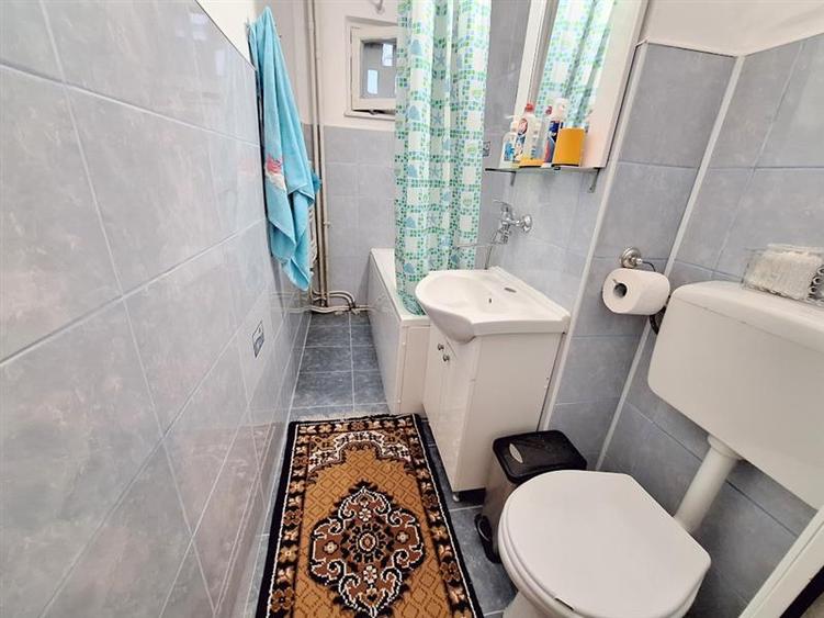 Apartament 2 camere, mobilat si utilat, etaj 2, zona Cora - 13