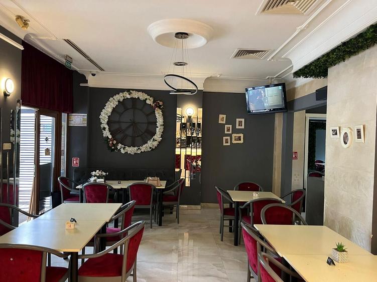 Cafenea pub central Bacau - 1