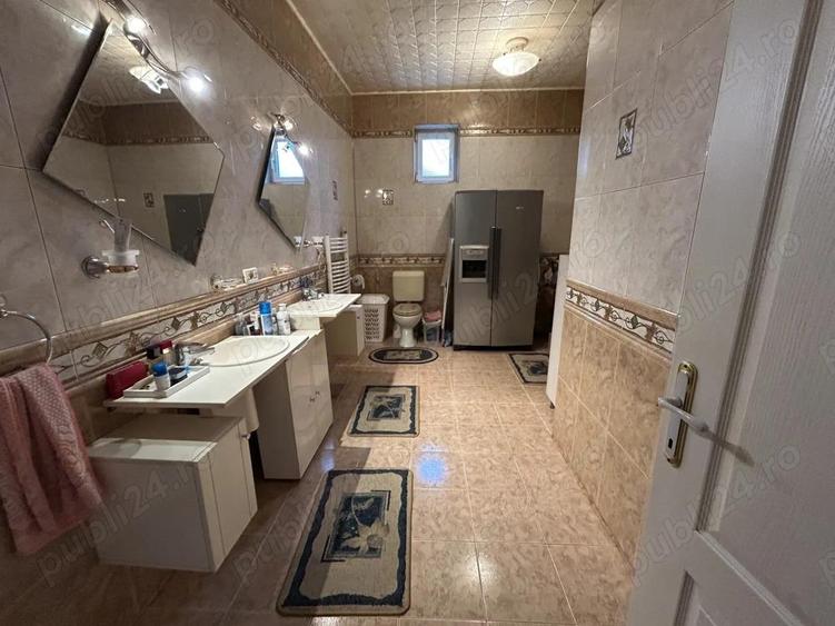 Vand casa mare, din caramida,situata in Parneava, st.972 mp, sc.230 mp - 9