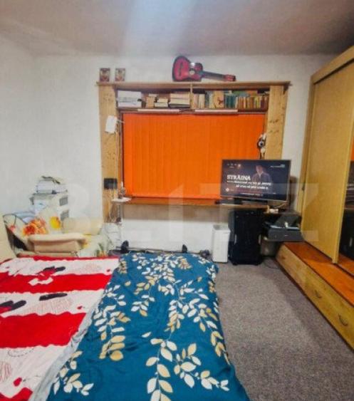 Casa cu 2 corpuri in curte, individuala, 7 camere, 150 mp, - 9