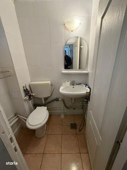 Ofer pentru inchiriere. - 2