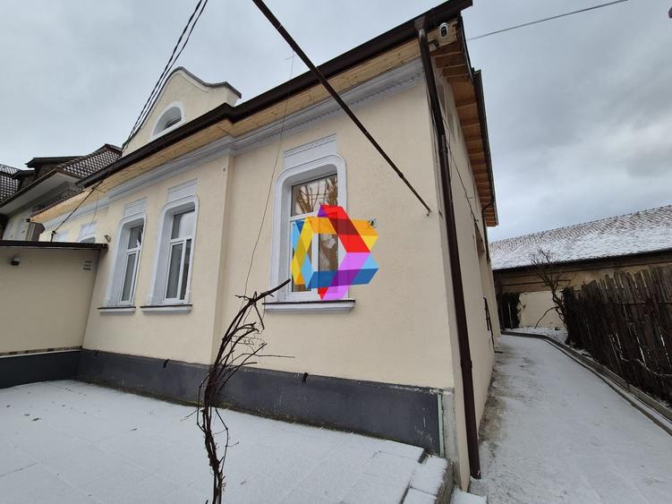 Casa de vânzare zona Centrală - 225 mp - 2