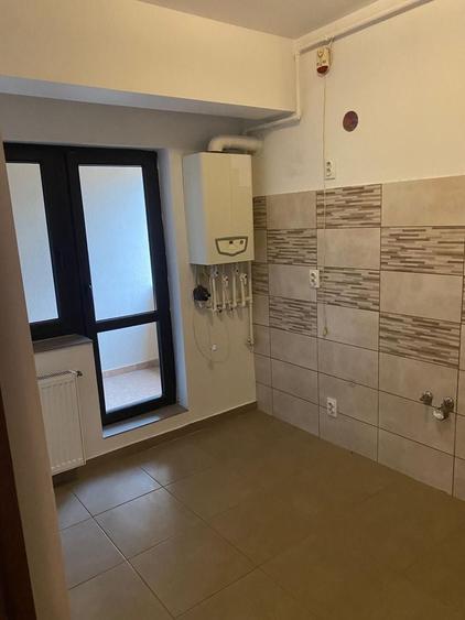 2 camere semidecomandat | Bloc 2014 | Centrală proprie | 11 min metrou - 7