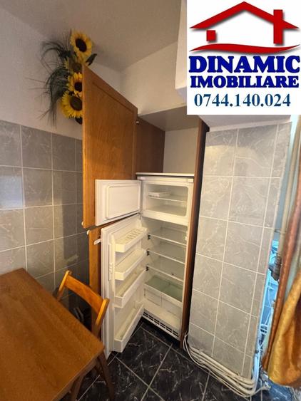 Ap 2 camere, Str. D. Leonida, zona Bradet, 350 EURO/lunar. - 3