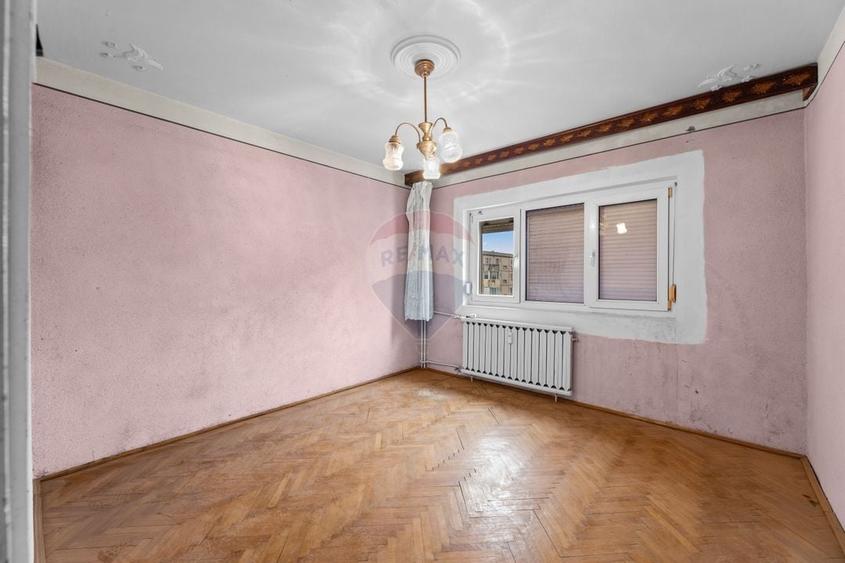 Apartament 3 camere, decomandat, Micalaca 300 -N.Titulescu, Etj 3/5 - 9