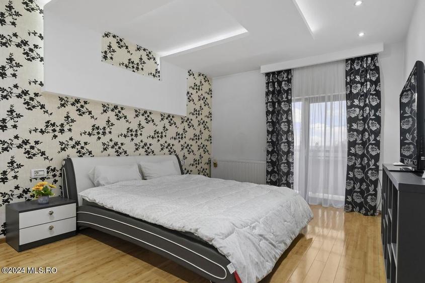 Branesti - Lac, Vila de familie P+E+M, 250 mp utili, teren 547 mp - 12