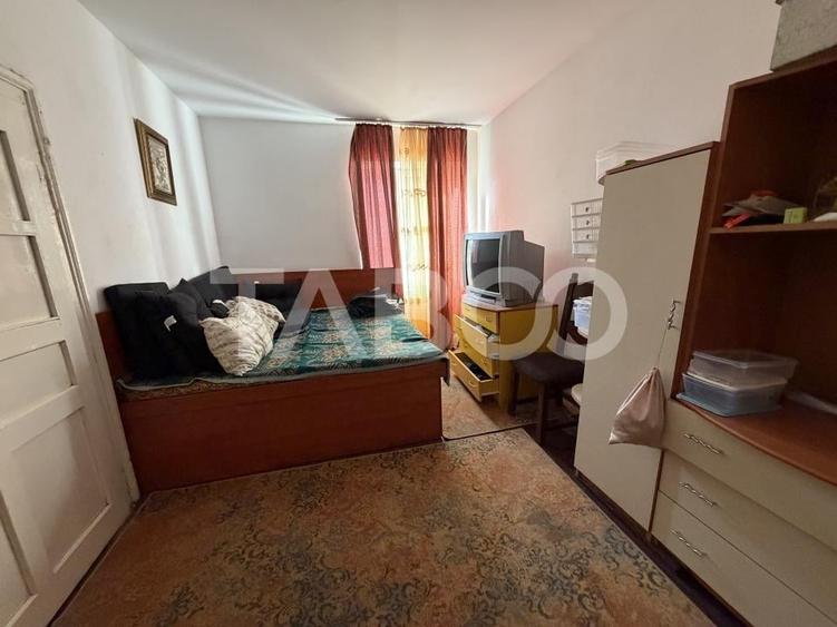 Casa de vanzare 4 camere  160 mpu teren liber 146 m zona Cetatii - 9