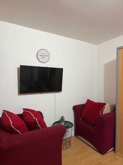 Inchiriez apartament cu o camera - 6