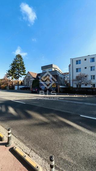 Spa?iu Generos de Inchiriat - 90 mp Utili - Zona Ultra-Centrala. - 10