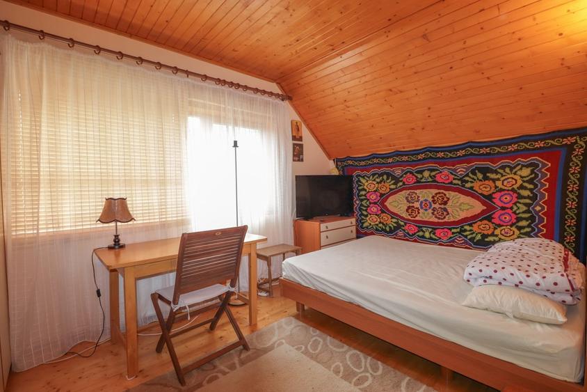 Busteni – Vila Situata La Liziera Padurii! - 8