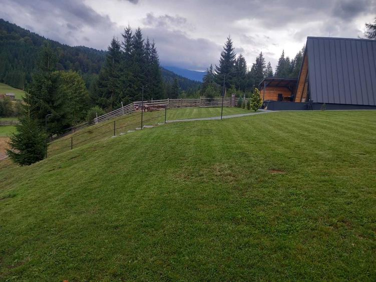 Casă cu 3 camere în Colibița