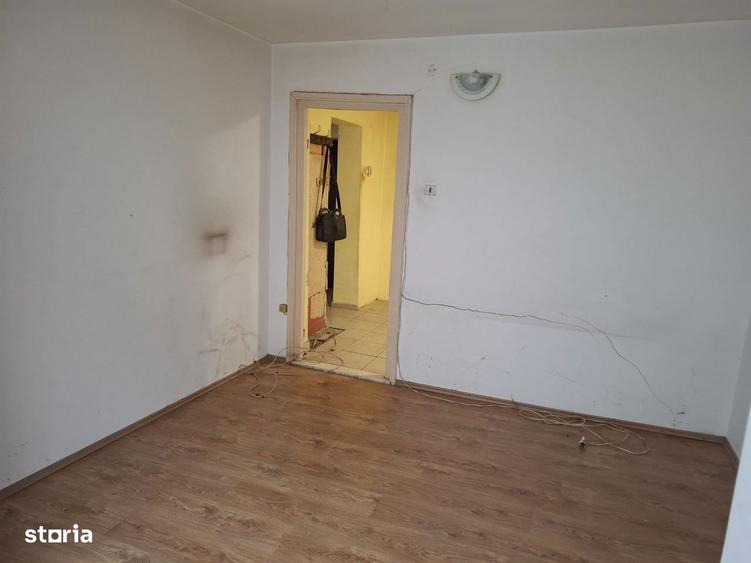 Vand apartament cu 2 camere la parter pe str. Grigore Alexandrescu - 3