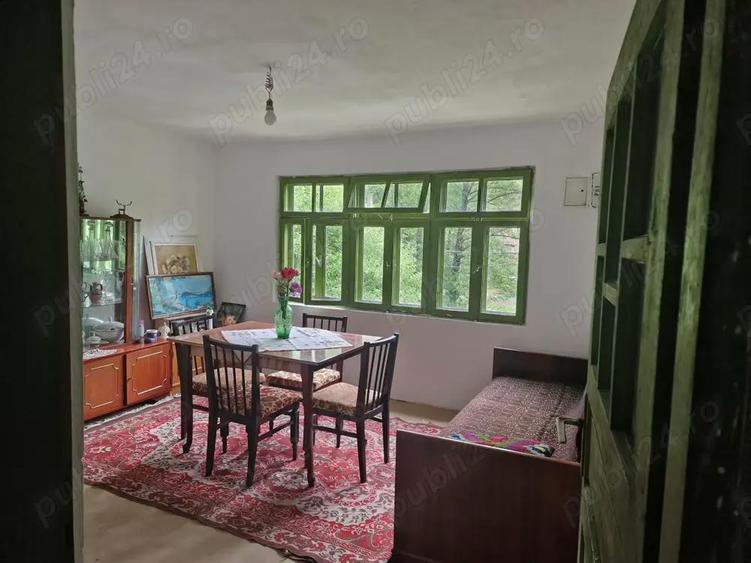 Vand casa in zona de munte, com. Podeni, jud. Mehedin?i. - 3