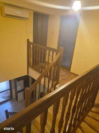 Casă cu 5 camere cu Teren 700 Mp în Șendreni