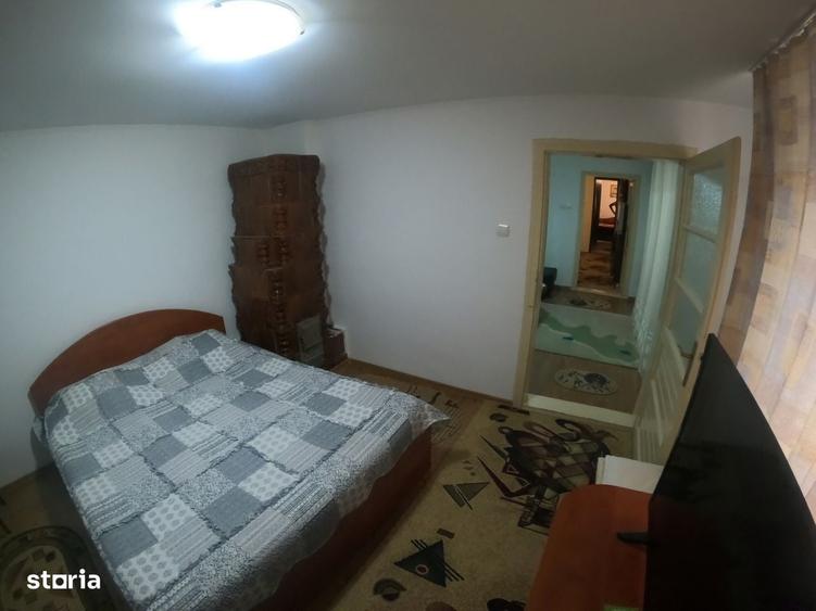 Casă cu 4 camere în Uiești