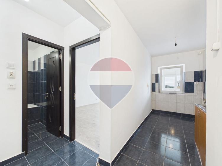 Garsoniera spatioasa si renovata in Rahova - 8