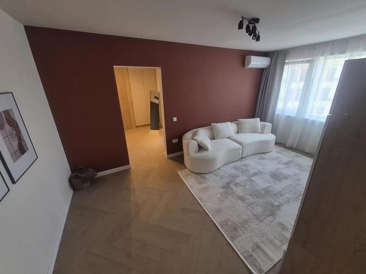 Apartament cu 2 camere decomandat în Centru Civic