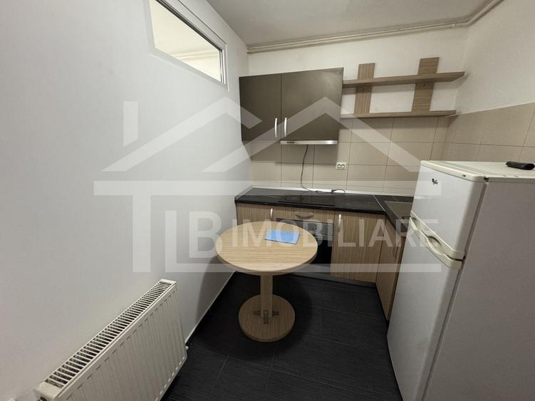Apartament cu 3 camere decomandat în 7 Noiembrie