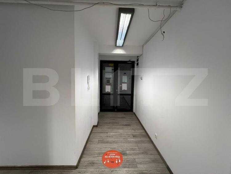 Birou, de 63 mp, în Central