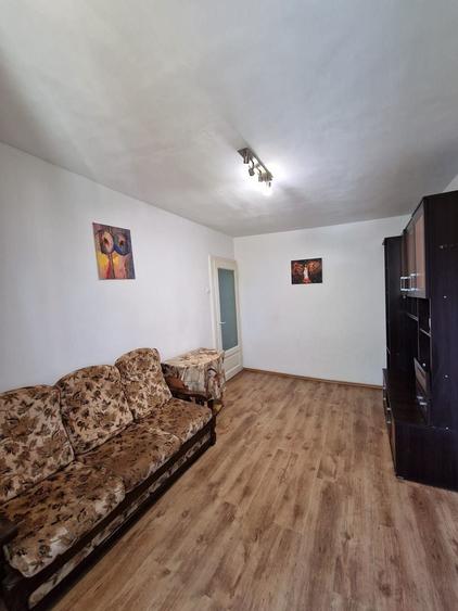 Apartament 2 camere, etaj 2, zona Șagului, preț avantajos - 1