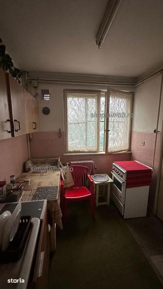 Apartament cu 3 camere decomandat, mobilat în Giulești