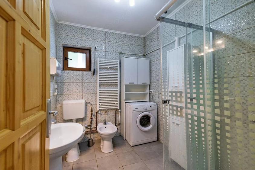 Casă cu 3 camere cu Teren 6290 Mp în Corbi