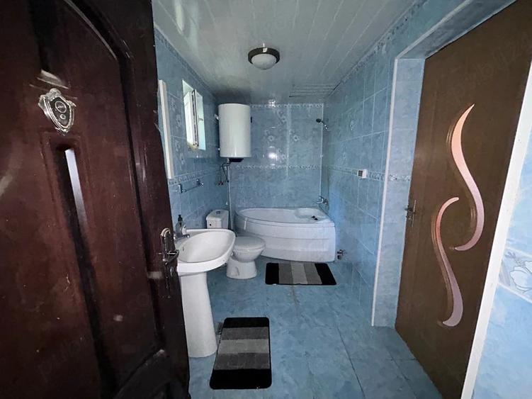 Casă cu 3 camere cu Teren 1970 Mp în Drăgotești