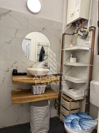 Apartament cu 2 camere semidecomandat, mobilat în Medicină
