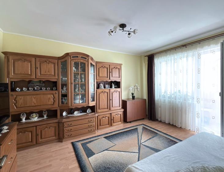 Apartament cu 2 camere decomandat, mobilat în Dumbrava 2