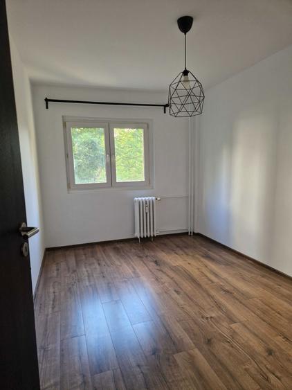 Vand apartament 3 camere zona Mega Mall, Stadion National, proprietar - 2