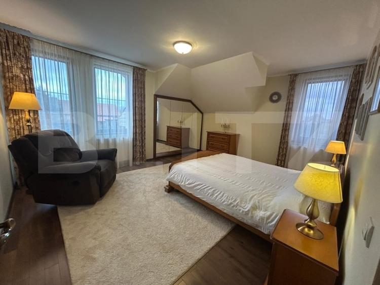 Casa superba amenjata in stil clasic - 12