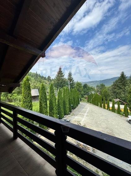 Casă / Vilă cu 4 camere de vânzare - 4